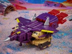 Hasbro Transformers Generations Legacy Leader Class Blitzwing Action Figure -Hasbro 5010993934294h 21317384 bcf1 433c b91d e3eb2e5f53fb