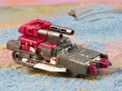 Hasbro Transformers Generations Legacy Deluxe Class Skullgrin Action Figure -Hasbro 5010994120399f